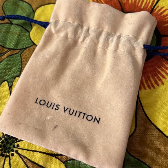 Louis Vuitton Plaque Monogram Bracelet - Picture 9 of 9
